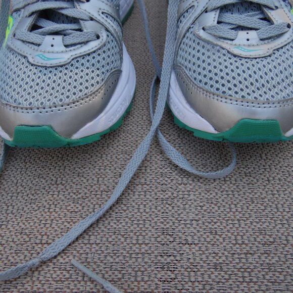 SAUCONY WOMENS SIZE 6 RUNNING SHOES - Picture 9 of 12